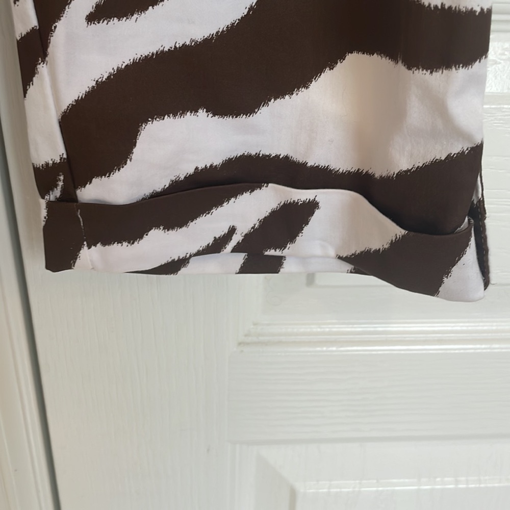 NWT brown & white zebra crop pant - Picture 4 of 9
